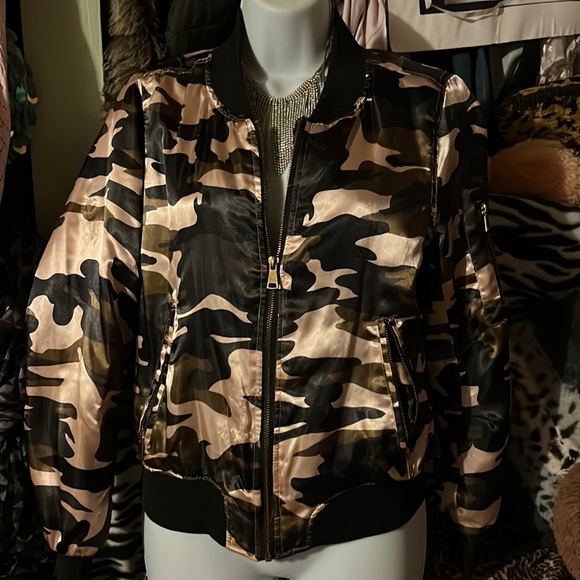 Camouflage Jacket - Picture 1 of 3